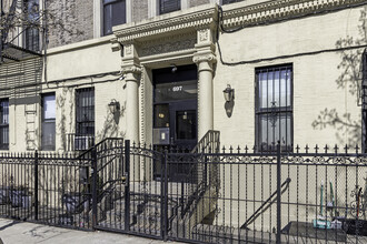 697 Dawson St in Bronx, NY - Building Photo - Building Photo