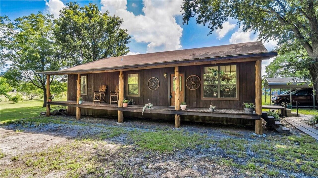15367 Co Rd 825 in Blue Ridge, TX - Building Photo