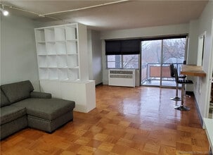 80 Cartright St in Bridgeport, CT - Building Photo - Building Photo