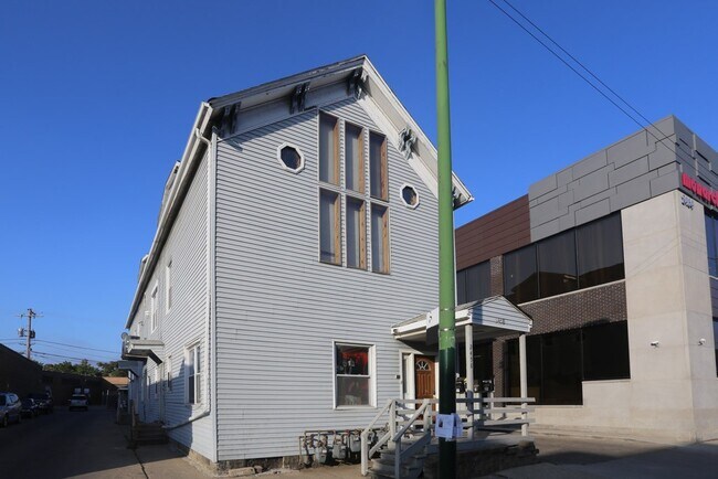 2458 N Clybourn Ave, Unit J09W