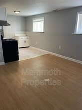 671 Corning Rd in Manchester, NH - Building Photo - Building Photo