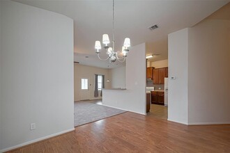 7305 Stonelick Ct in Pearland, TX - Foto de edificio - Building Photo