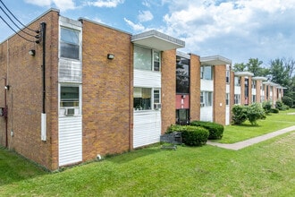 Woodhill Estates in Baltimore, MD - Foto de edificio - Building Photo