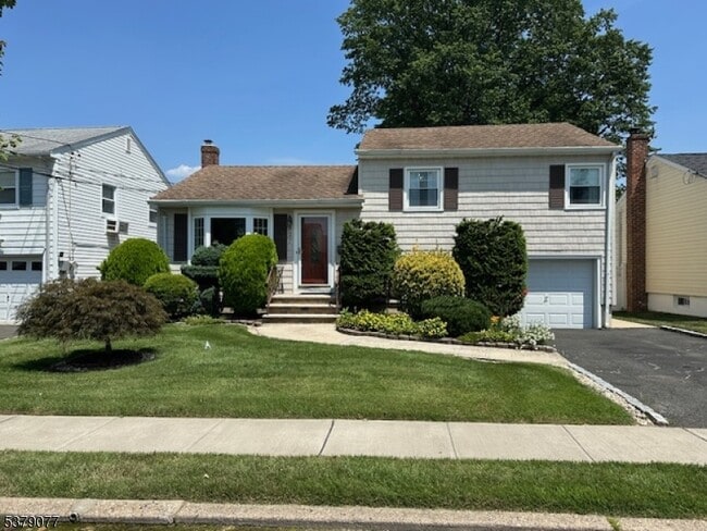 property at 827 Savitt Pl