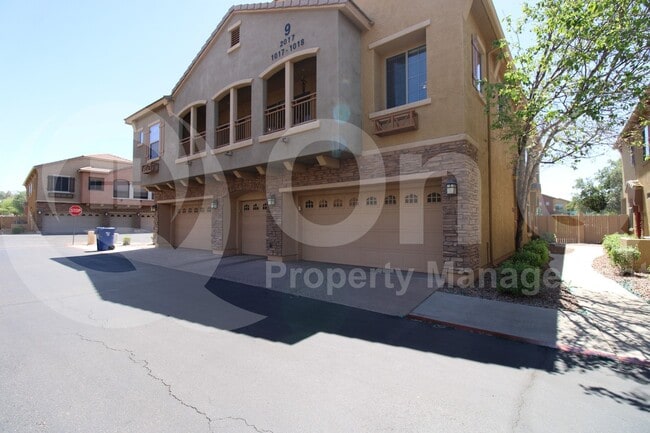 1350 S Greenfield Rd in Mesa, AZ - Building Photo - Building Photo