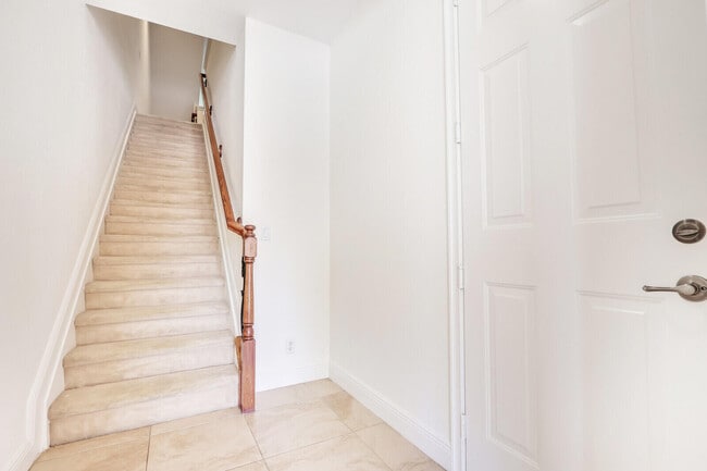 4505 Artesa Way S in Palm Beach Gardens, FL - Building Photo - Building Photo