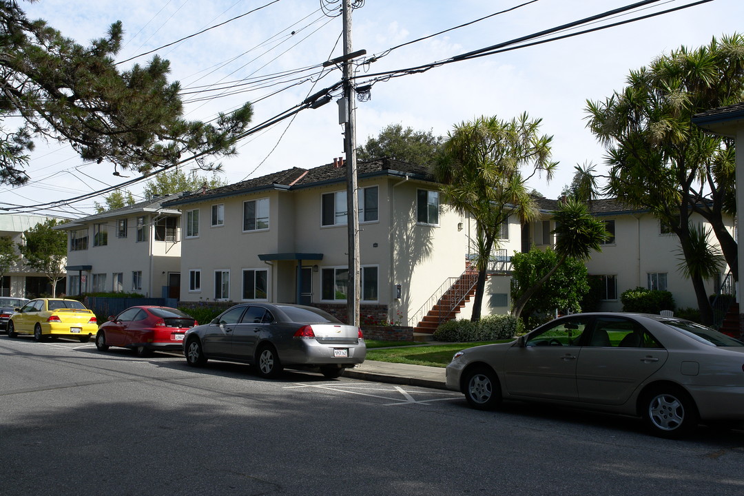 970 Crane St in Menlo Park, CA - Foto de edificio