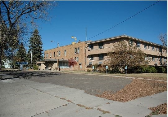 512 4th Ave E in Williston, ND - Building Photo