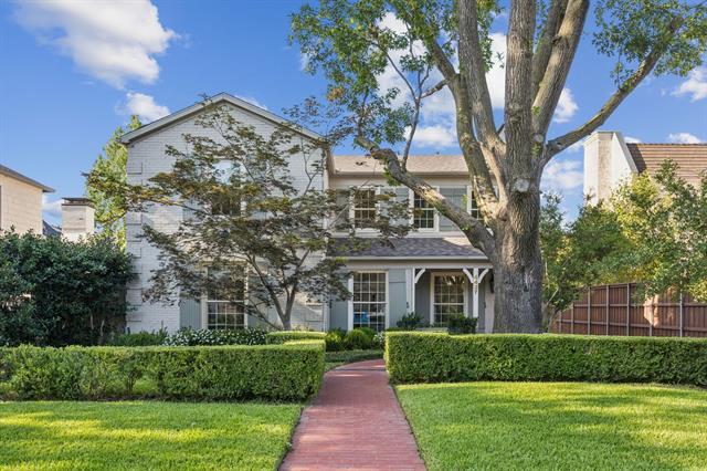 property at 4437 Larchmont St