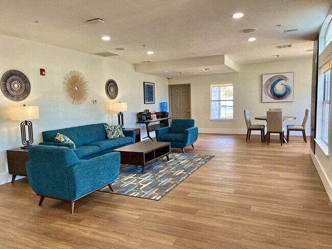 10001 N Capital of Texas Hwy, Unit 351 in Austin, TX - Building Photo - Building Photo