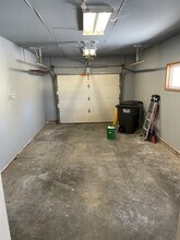 413 Lilac Ln, Unit Upper in Madison Lake, MN - Building Photo - Building Photo