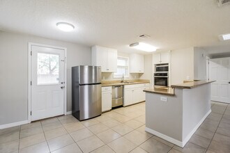 2799 Commanche Ave in Orange Park, FL - Building Photo - Building Photo