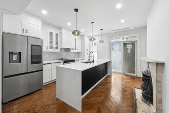 105 St Felix St, Unit 1 in Brooklyn, NY - Building Photo - Building Photo