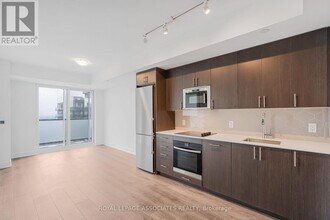 2524-2524 Simcoe St N in Oshawa, ON - Building Photo - Building Photo