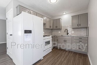 14834 E Nickell Ave in Independence, MO - Building Photo - Building Photo