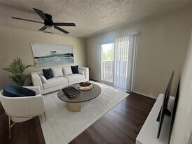4639 Williams Rd in Benbrook, TX - Building Photo