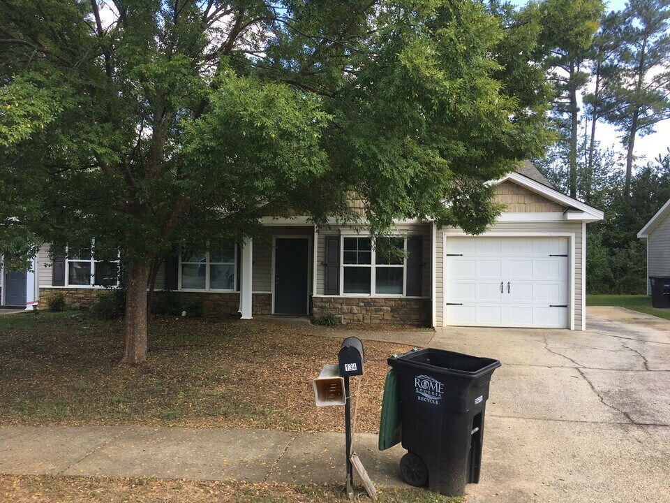 134-136 Melody Ln NW in Rome, GA - Building Photo