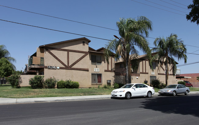 474 Perris Apartments in Perris, CA - Building Photo - Building Photo