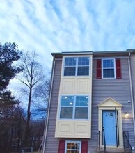 15206 Wentwood Ln in Woodbridge, VA - Building Photo - Building Photo