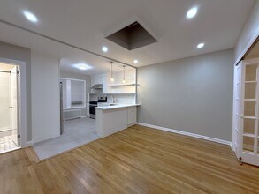 100-03 Ascan Ave in Queens, NY - Building Photo - Building Photo