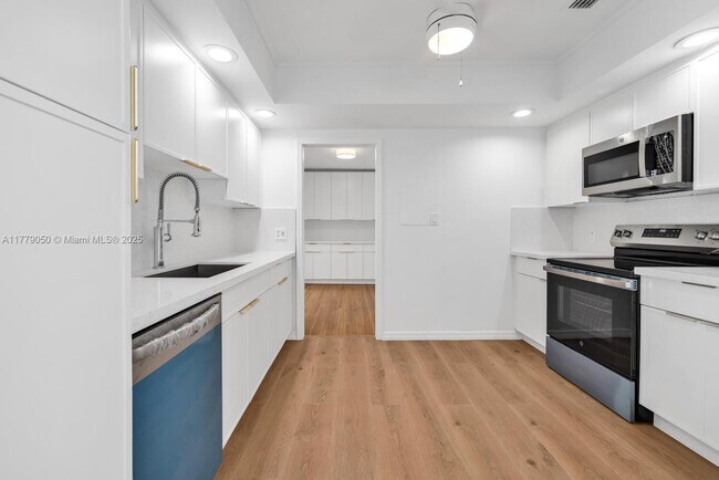 property at 11801 NE 11th Ave