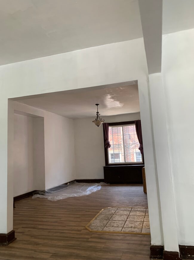 5883 Darlington Rd in Pittsburgh, PA - Building Photo - Building Photo