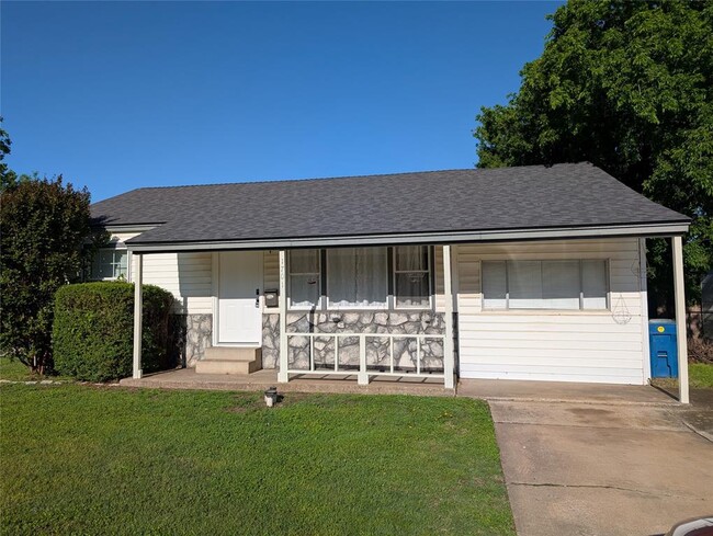 property at 1701 Sandra Dr