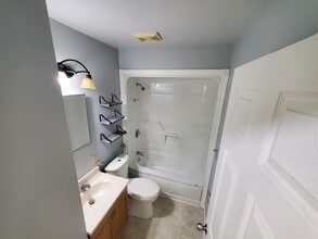 27 Devonshire Ct in Moncton, NB - Building Photo - Building Photo