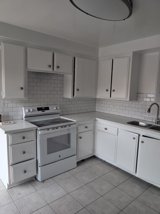 2435 W 227th St in Torrance, CA - Building Photo