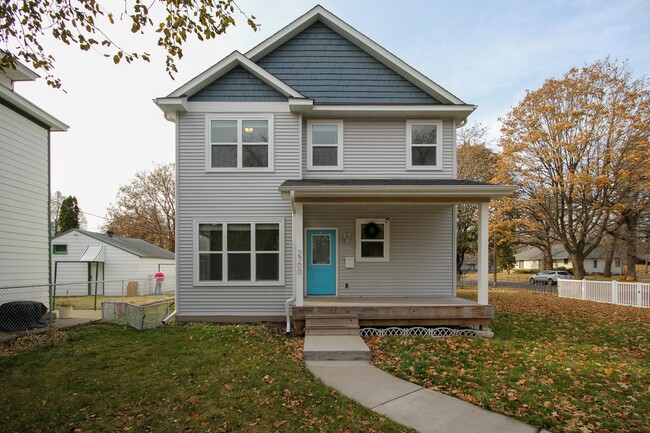 property at 2700 Dorman Ave