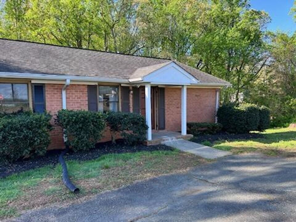 1440 5th St in Charlottesville, VA - Building Photo