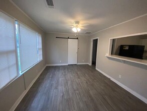5128 Phillips Dr in Forest Park, GA - Building Photo - Building Photo