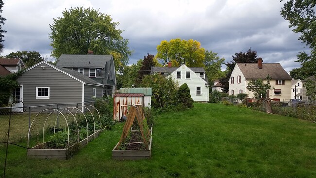 1721 Blossom Rd in Rochester, NY - Building Photo - Building Photo