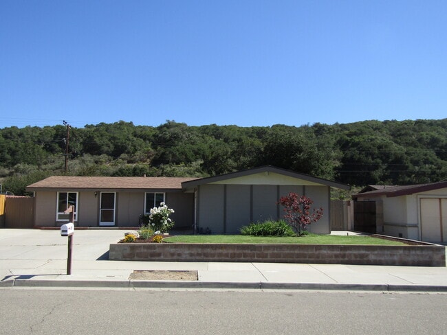 property at 1654 Calle Nueve