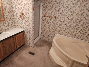 206 South St in Royal Center, IN - Building Photo - Building Photo