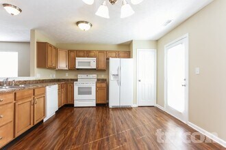 2940 Armaugh Dr in Brownsburg, IN - Foto de edificio - Building Photo