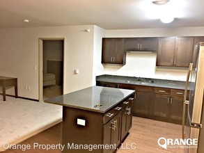 1306 Main St N in Watford City, ND - Building Photo - Building Photo