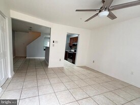 10128 Reprise Dr in Rockville, MD - Building Photo