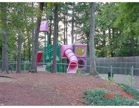 22 Bowstring Way in Marlborough, MA - Building Photo - Building Photo