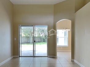 5940 NW Foust Cir in Port St. Lucie, FL - Building Photo - Building Photo