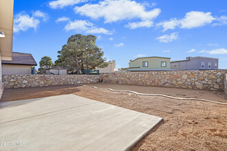 3449 Yellow Rose St in El Paso, TX - Building Photo - Building Photo