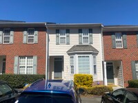 11 Signet Dr