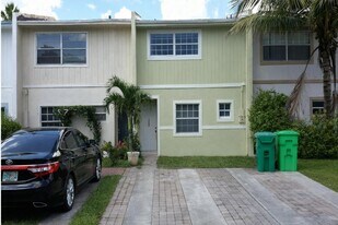 3707 NW 91st Ave in Sunrise, FL - Building Photo