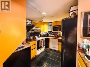 380 Pelissier St in Windsor, ON - Building Photo - Building Photo