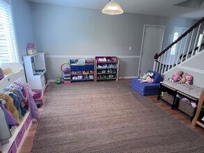 1028 Lakewood Cir in Naperville, IL - Building Photo - Building Photo