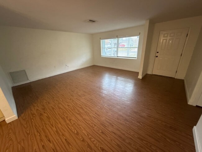 306 S Monroe St in Beverly Hills, FL - Foto de edificio - Building Photo