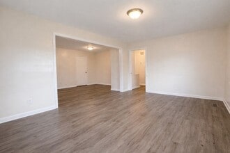 1205 Broadus Ave SE in Decatur, AL - Building Photo - Building Photo