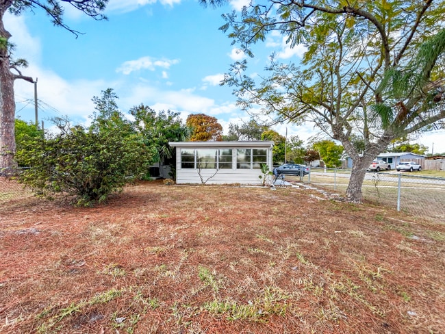 8405 Aero Ave in North Port, FL - Building Photo - Building Photo