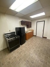 1508 Ridge Ave, Unit Apt 1 in Braddock, PA - Building Photo - Building Photo
