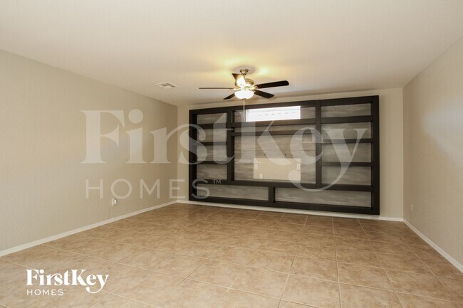 12183 N New Dawn Ave in Oro Valley, AZ - Building Photo - Building Photo